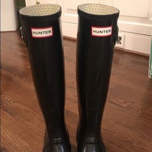 Black Hunter boots!